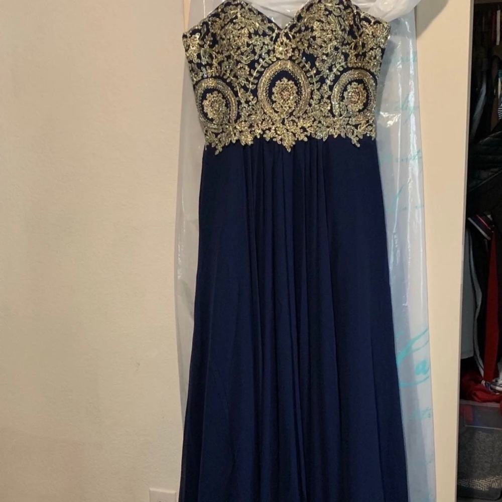 Formal prom dress